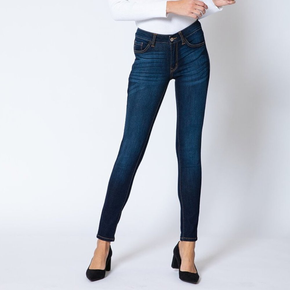 KanCan Naomi Mid Rise Super Skinny Raw Hem